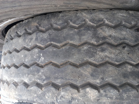 Грузовые шины 385/65 R22.5 Bridgestone прицепные